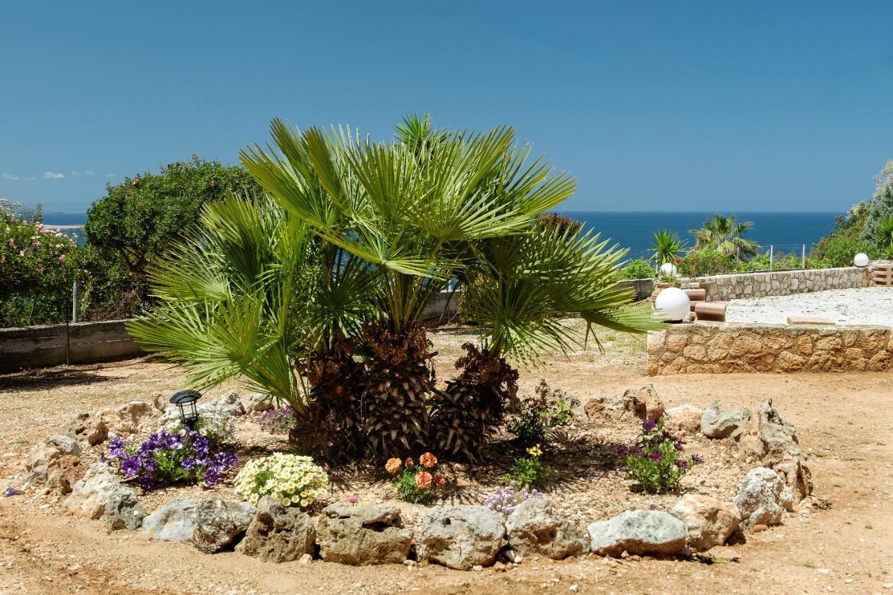 Seashore Apartments Chorafakia Екстериор снимка